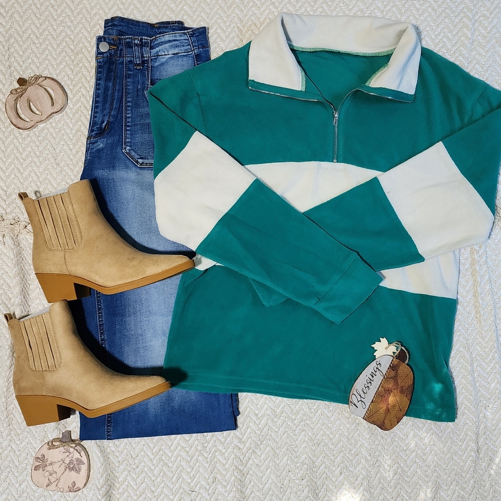 BiBi Teal and White Mineral Wash Boho Colorblock Sweater Shacket